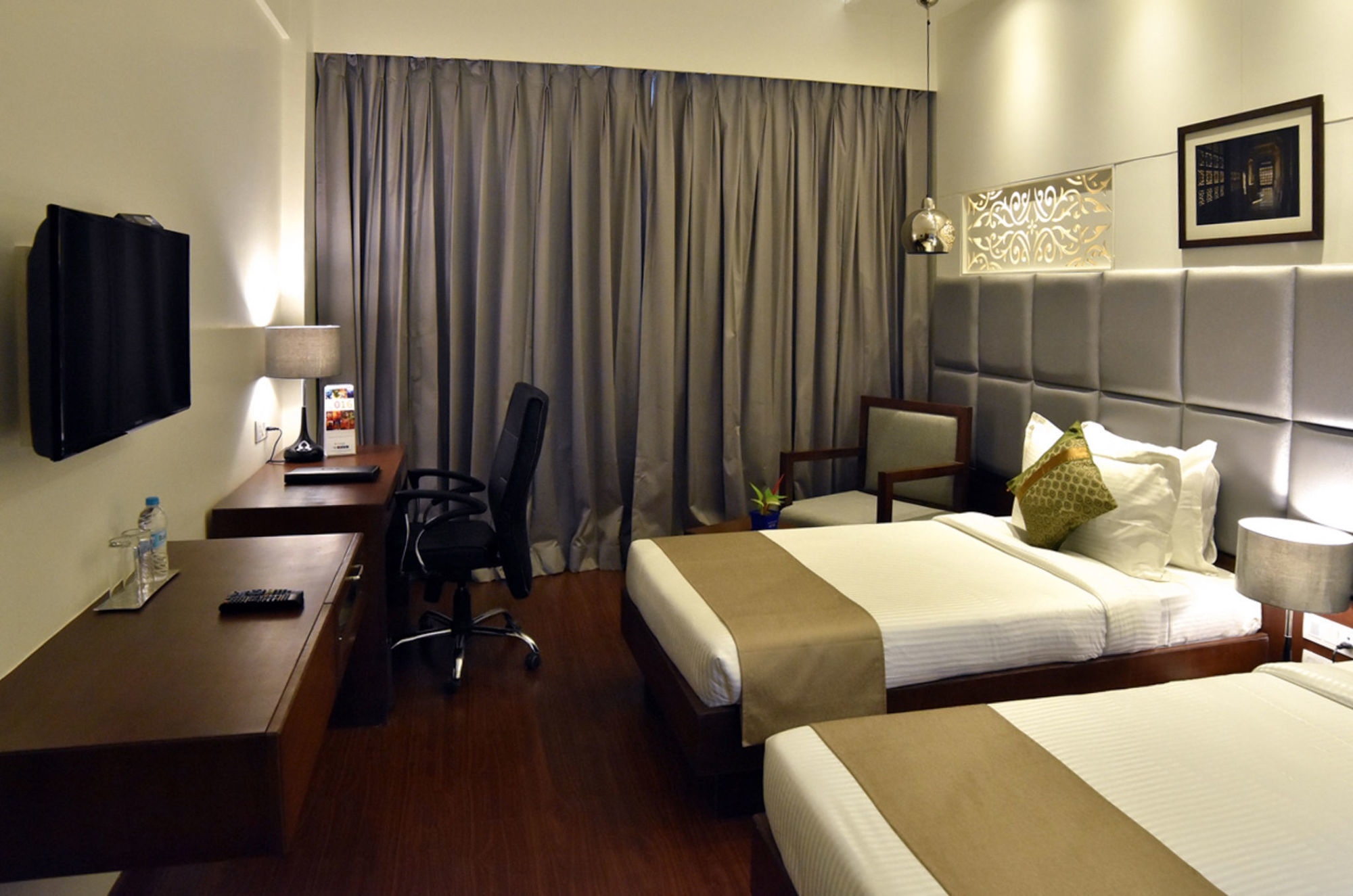 Comfort Inn Donil Vadodara Cameră foto