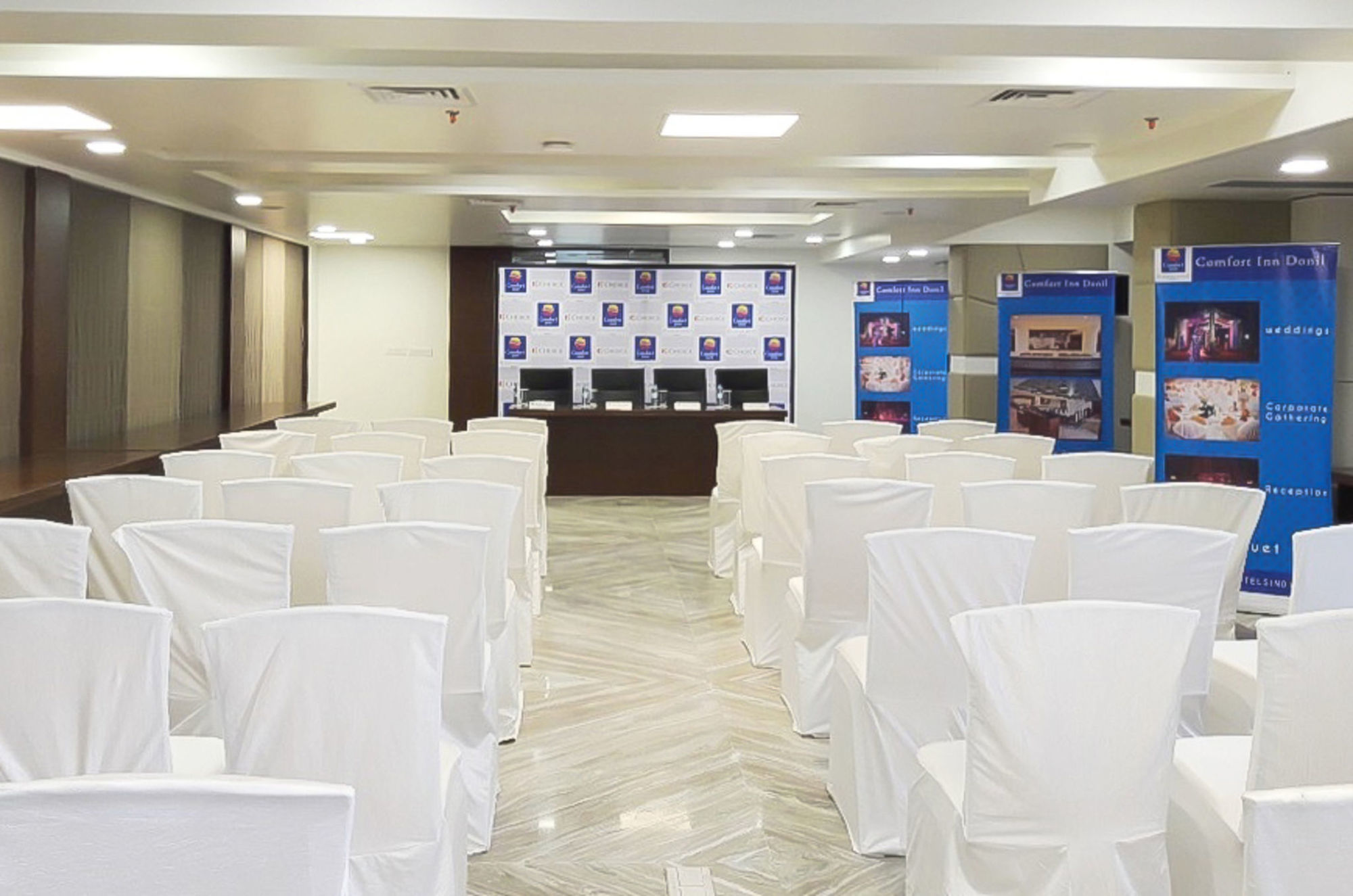 Comfort Inn Donil Vadodara Facilități foto
