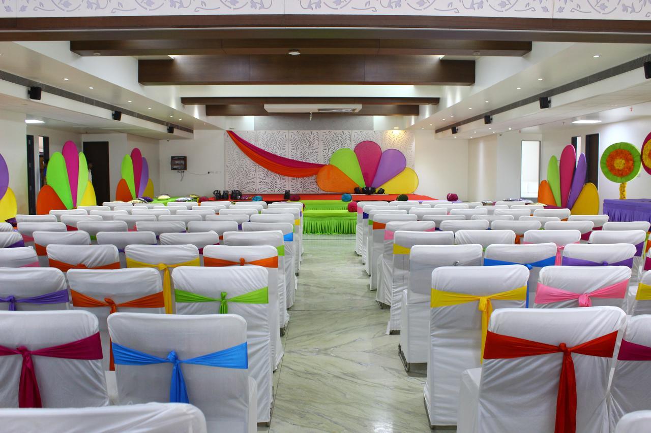 Comfort Inn Donil Vadodara Exterior foto